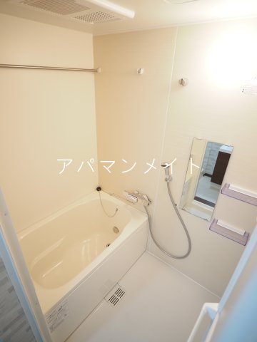 バス・シャワールーム　暖房乾燥機付きです！