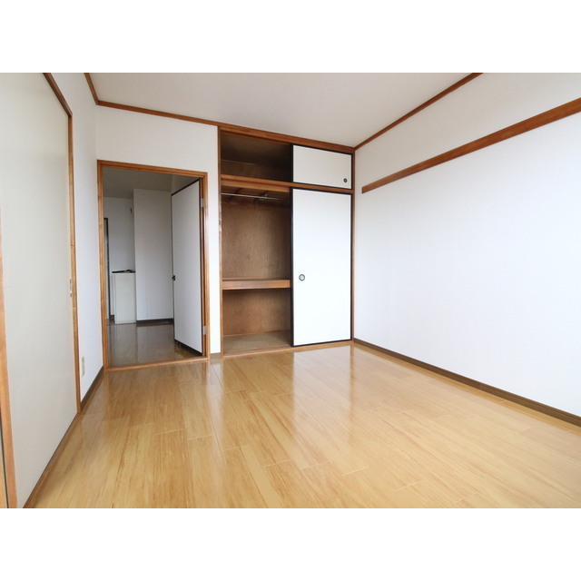 収納　別のお部屋の写真になります。