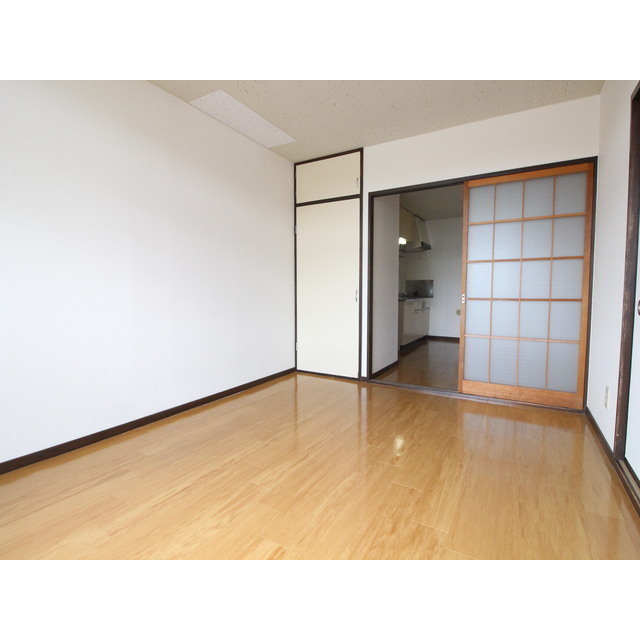 居室・リビング　別のお部屋の写真になります。