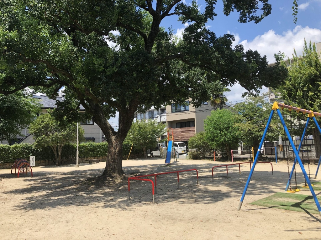 公園　岡町北公園（公園）まで398m