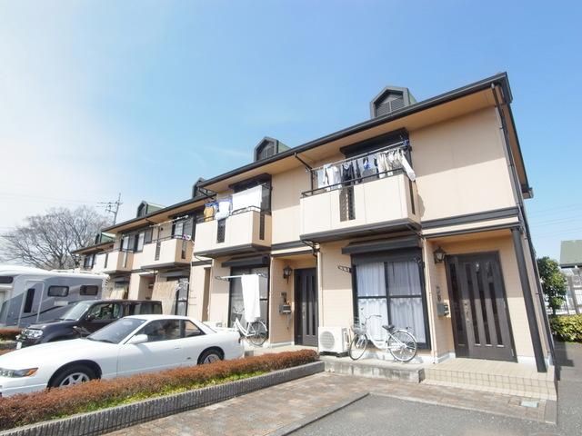 駐車場　お部屋の前に駐車スペースあり