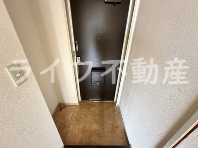玄関　落ち着いた玄関です