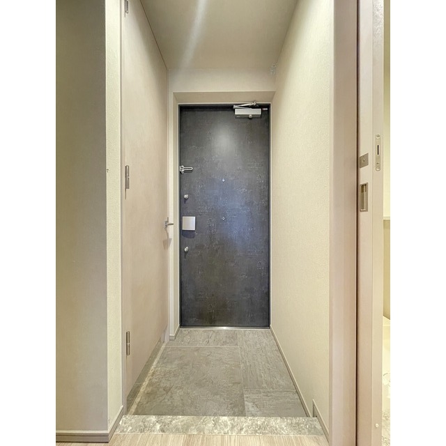 デュオフラッツ大宮の玄関写真