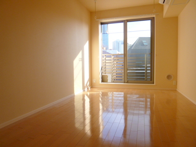 居室・リビング　★日当たり良好の最上階南向き★