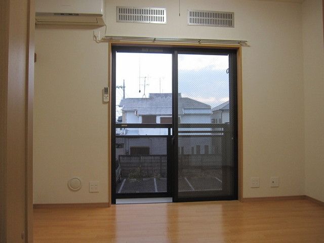 居室・リビング　居室
