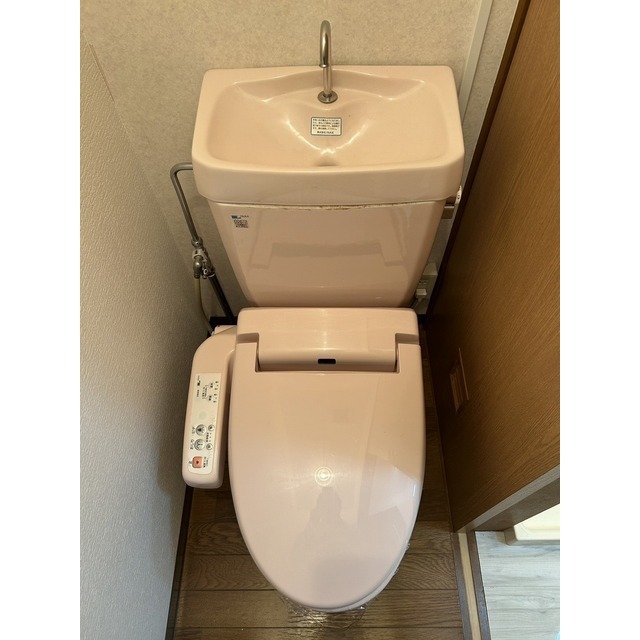 トイレ　写真は３０７の画像となります。