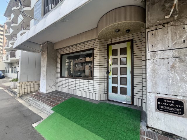 エントランス　エントランス