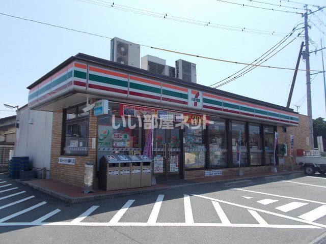 コンビニ　セブンイレブン（コンビニ）まで484m