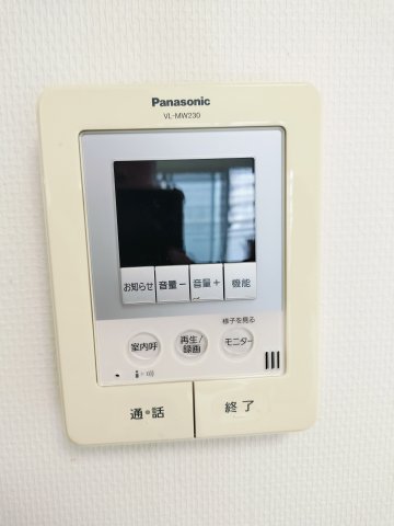 セキュリティ　モニター付きインターホン