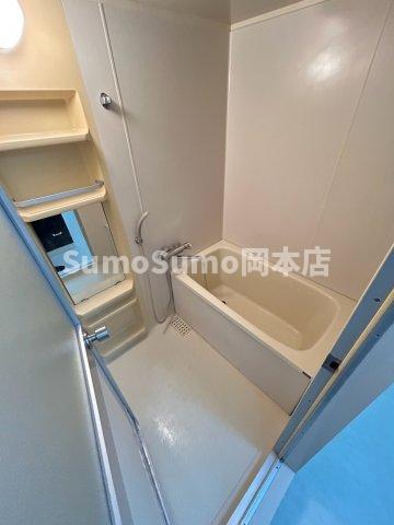 バス・シャワールーム　ゆったり過ごせるお風呂です