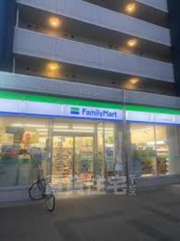 コンビニ　ファミリーマート　地下鉄浄心（コンビニ）まで290m