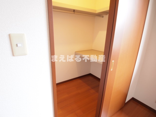収納　ウォークインクローゼット