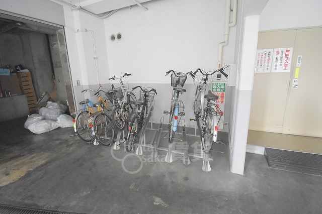 駐車場　駐輪場