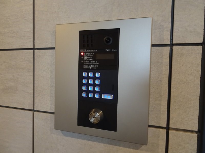 エントランス　★044-299-8985までお気軽にお電話下さい♪