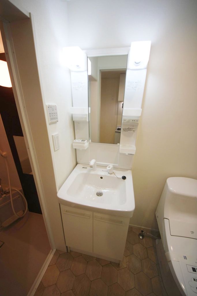 洗面設備　同建物内・同タイプ参考