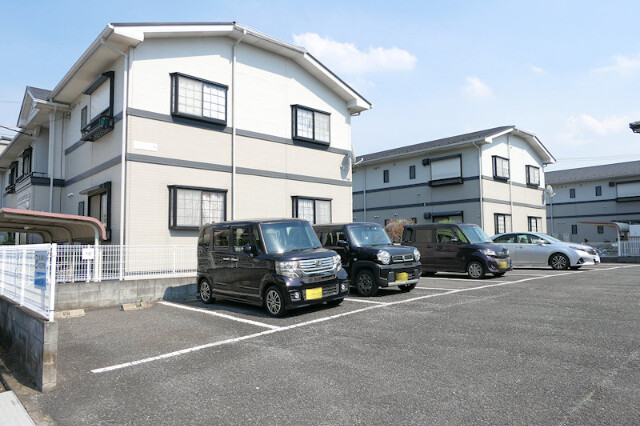 駐車場　敷地内駐車場完備♪