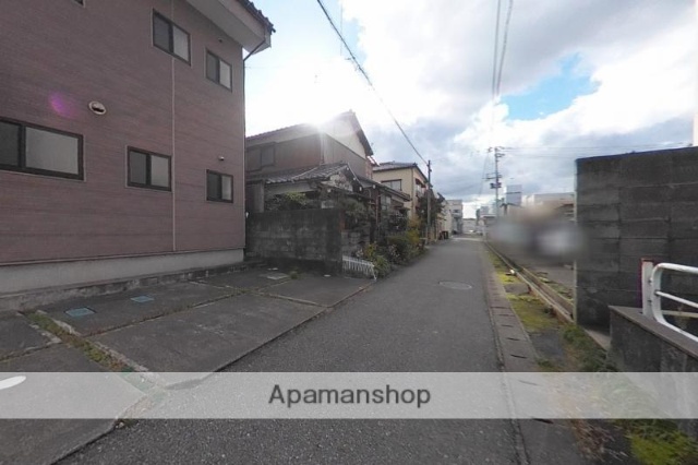 その他　前面道路（その他）まで0m