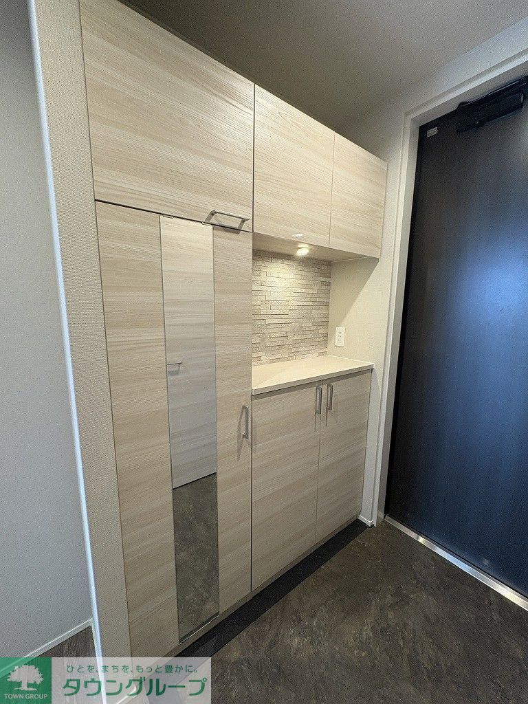 玄関　タウンハウジング調布店まで♪