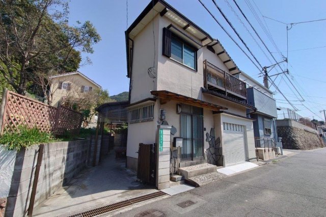 建物外観　閑静な住宅街