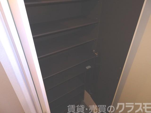 玄関　トールタイプのシューズボックスあり♪