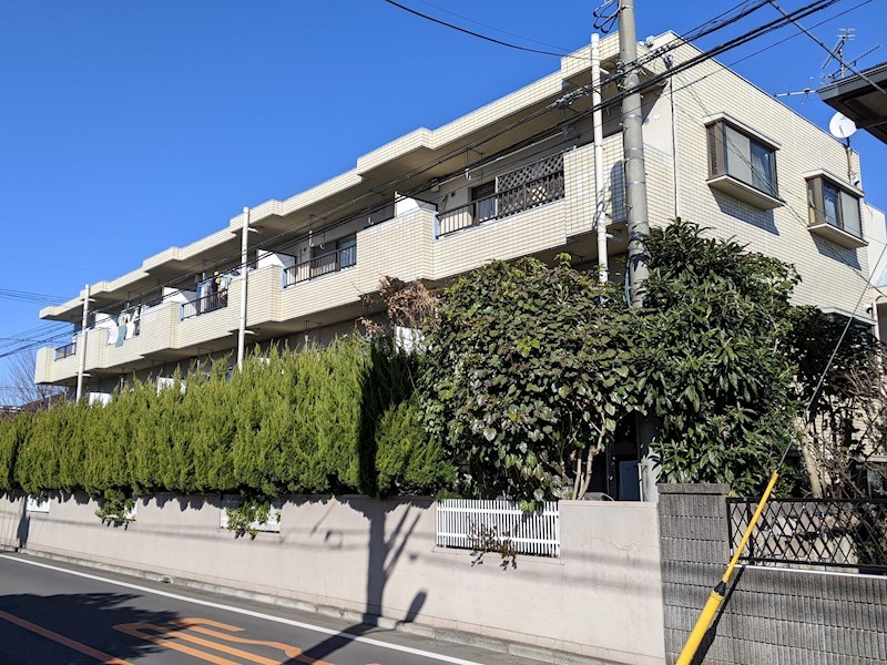 建物外観　新規リノベーション！！
