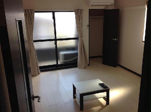 その他部屋・スペース　居間（玄関側）