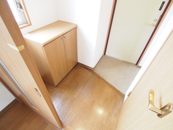 玄関　同間取り他号室写真