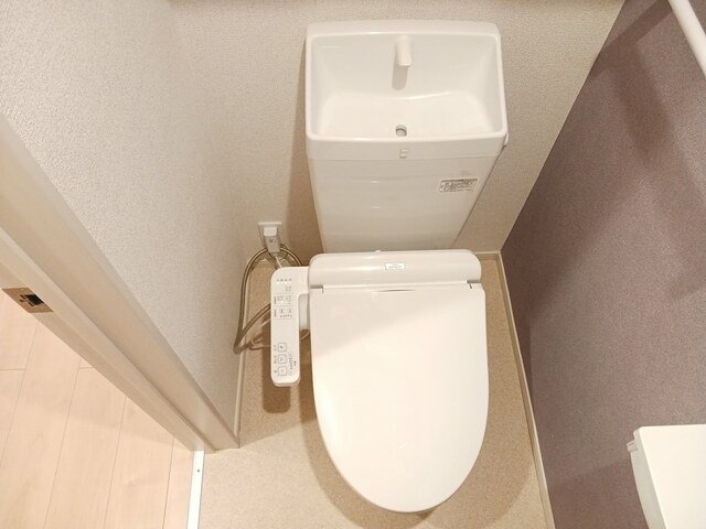 トイレ　コンパクトで使いやすいトイレです