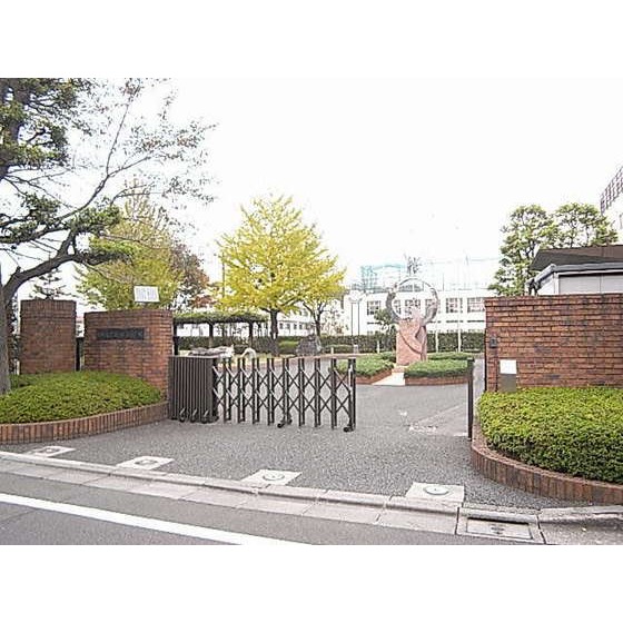高校・高専　私立日本大学鶴ケ丘高校（高校・高専）まで648m