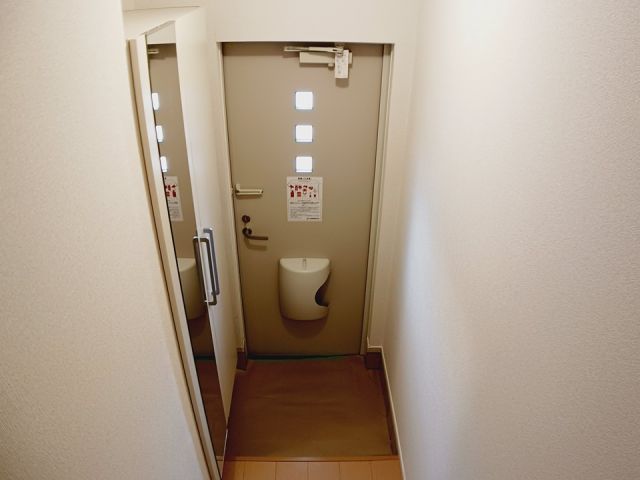 フローラルの玄関写真