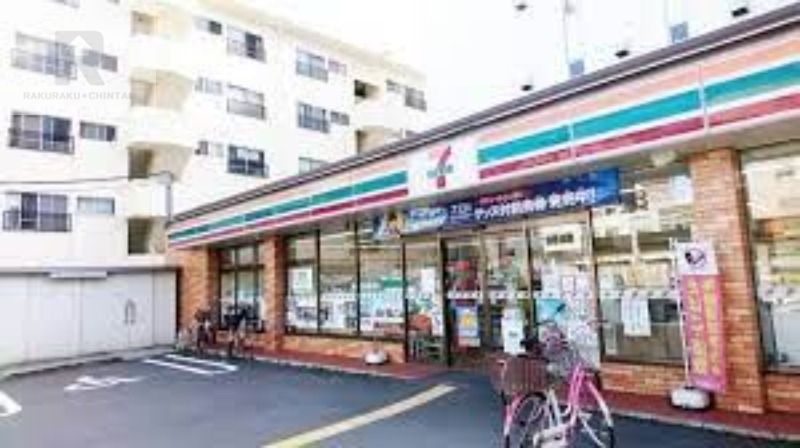 コンビニ　セブンイレブン吹田南金田1丁目店（コンビニ）まで306m