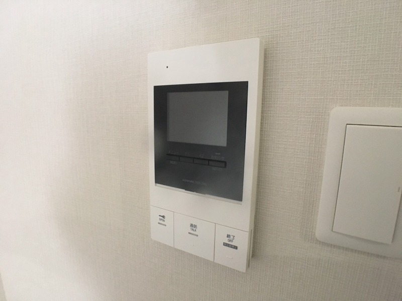 セキュリティ　インターホンで来客確認ができます。安心ですね。