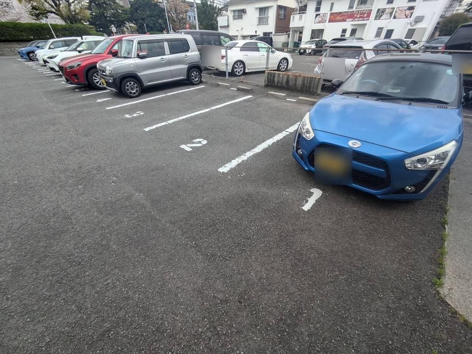 駐車場　駐車場