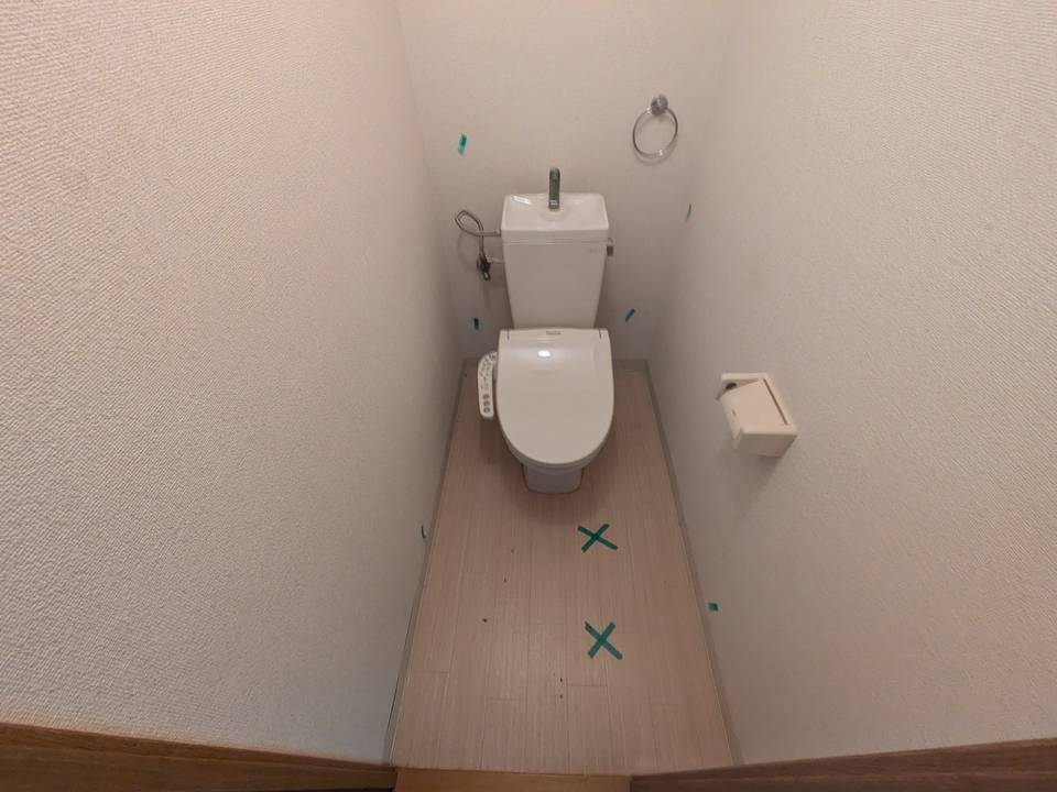 トイレ　トイレ