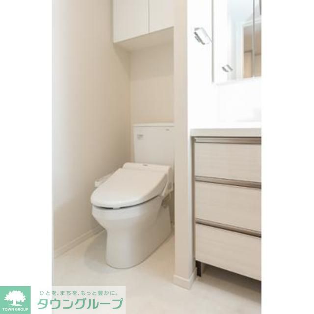 トイレ　※写真は同タイプ住戸です。