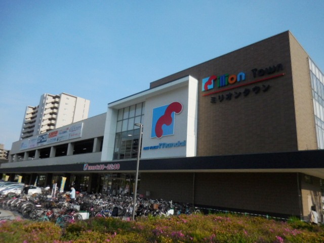 スーパー　万代 阪神SC店（スーパー）まで298m