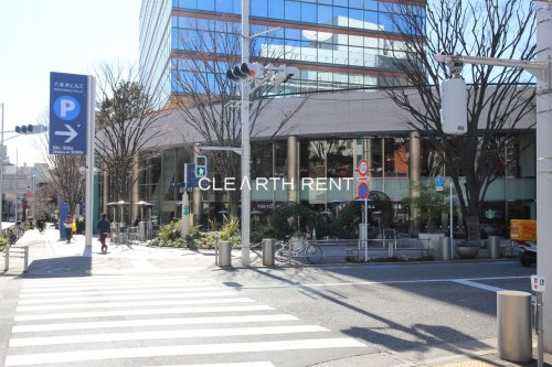 飲食店　スターバックスコーヒー 六本木蔦屋書店（飲食店）まで657m