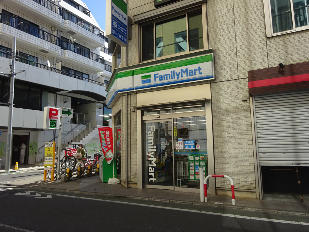 コンビニ　ファミリーマート保谷駅南口店（コンビニ）まで423m