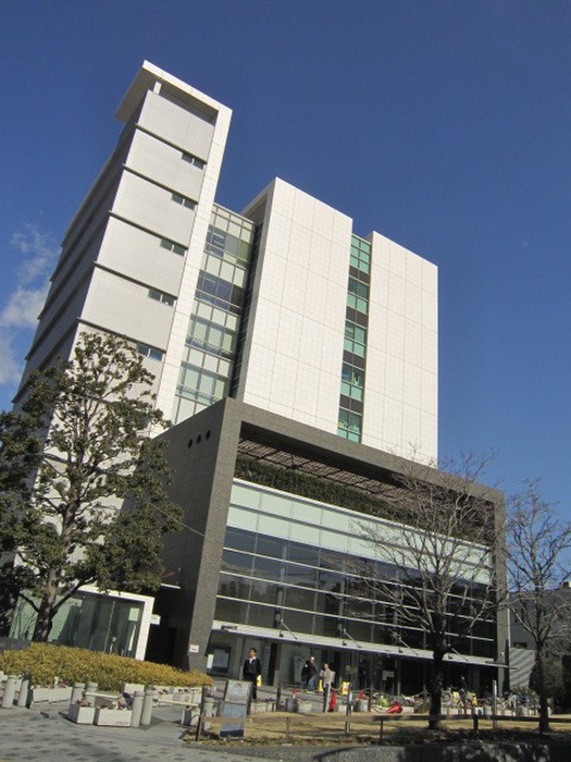役所　区役所（役所）まで414m