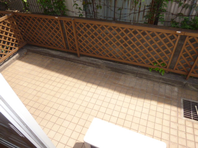 バルコニー　専用庭