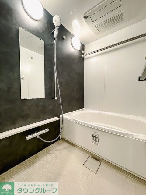 バス・シャワールーム　※写真は同タイプ住戸です。