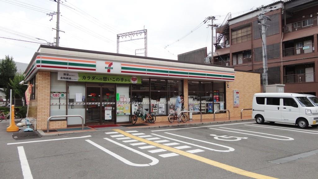 コンビニ　セブンイレブン東大阪俊徳３丁目店（コンビニ）まで965m
