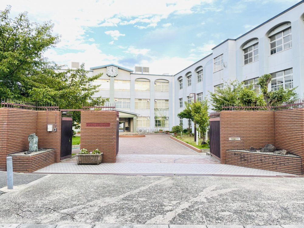 中学校　大阪市立文の里中学校（中学校）まで523m