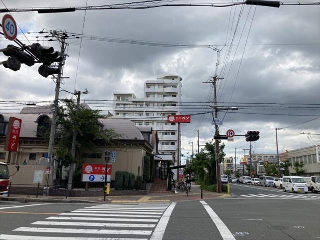 飲食店　さと（飲食店）まで537m