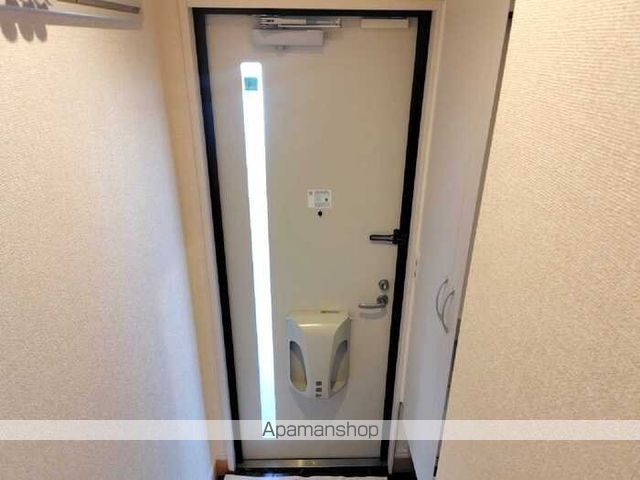 雅 弐番館の玄関写真