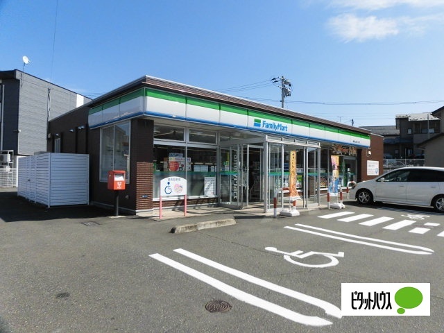 コンビニ　ファミリーマート盛岡上堂二丁目店（コンビニ）まで494m