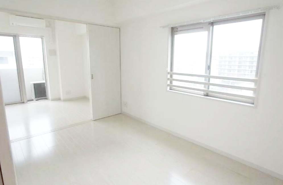 その他　★角部屋、二面採光、風通しも良好★