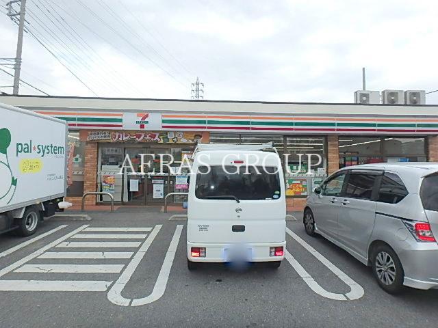 コンビニ　セブン-イレブン 草加手代町店（コンビニ）まで307m