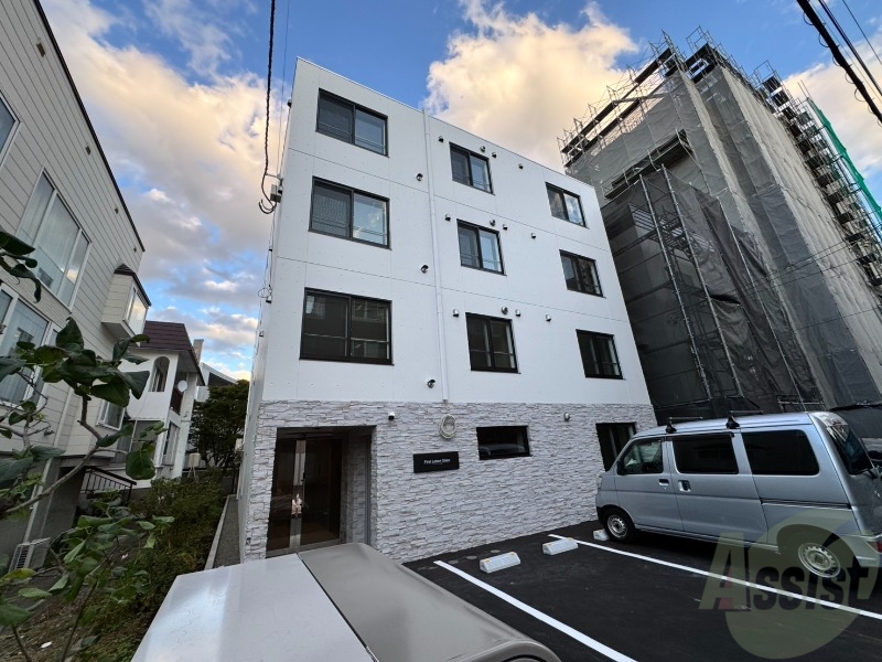 建物外観　札幌市中央区北１２条「ＦＩＲＳＴ　ＬＥＢＥＮ桑園」