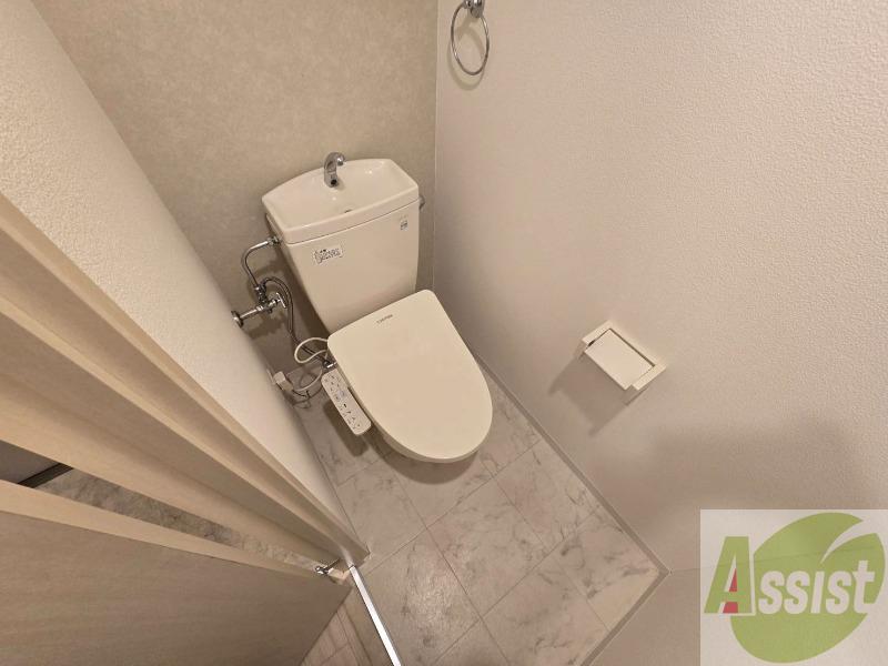 トイレ　トイレです。ウォシュレット付を探している方、おすすめです。